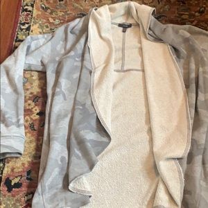 Drew camo cardigan sweatshirt